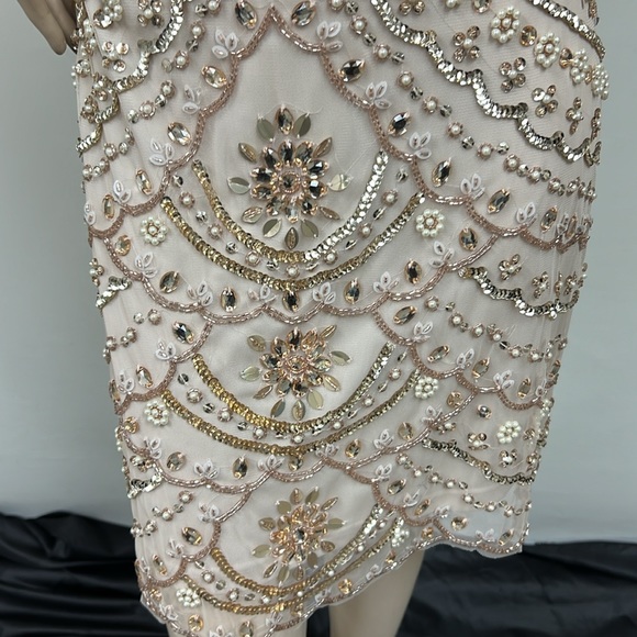 Aidan Mattox GOLD fully beaded sleeveless dress - Picture 5 of 6